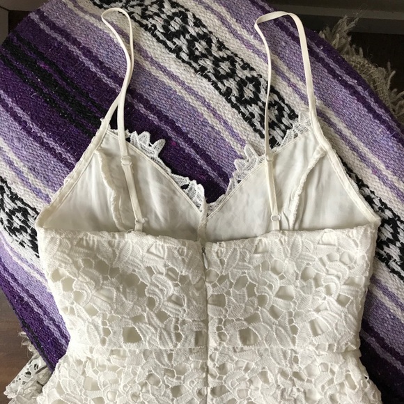 ASTR the Label White Lace A Line Midi Dress - Picture 5 of 7